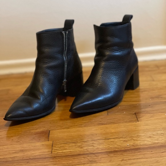 Everlane The Boss Boot black pebbled leather size 7.5 - Picture 3 of 9